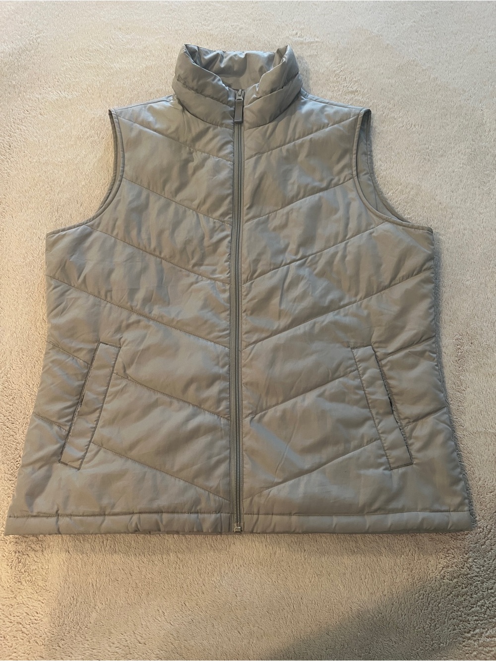 Lands' End Gray Women's Quilted Lightweight Layering Vest Fall Winter Medium